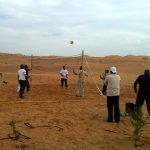 لعب الطائرة خلال وقت الفراغ